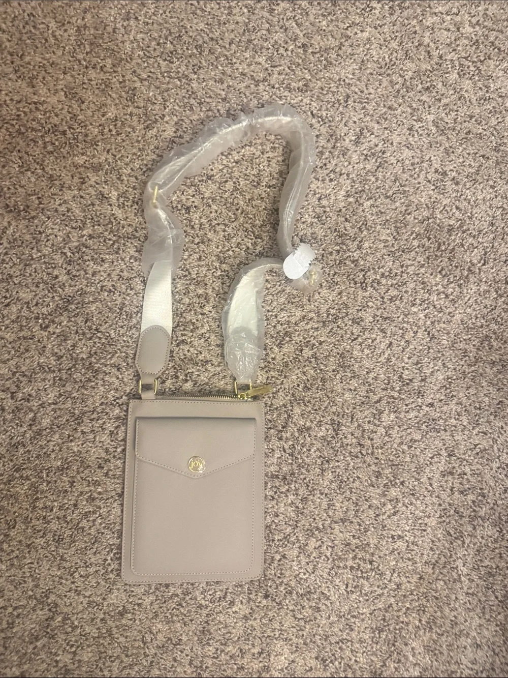 JOY MANGANO NWT Clean & Chic Slimline tan Saffiano leather crossbody bag w/ RFID